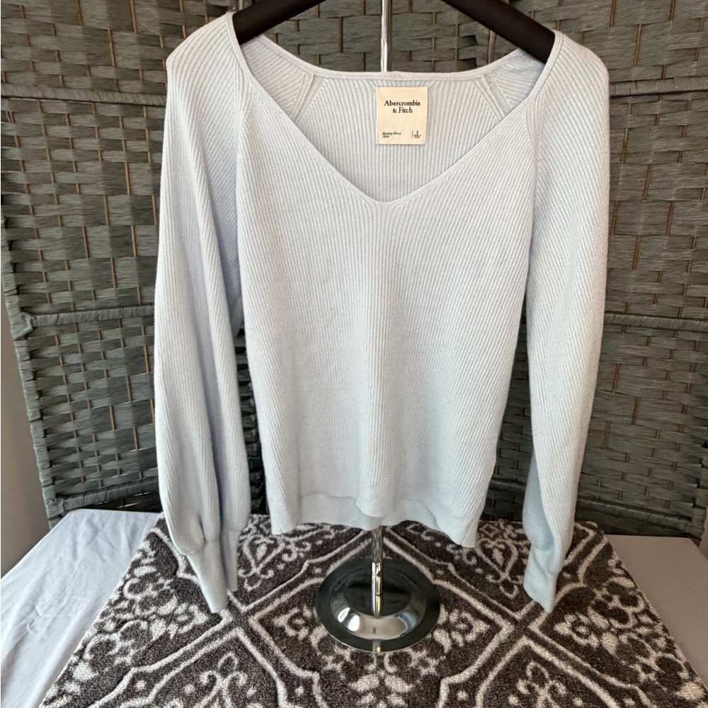 Abercrombie & Fitch Light Blue Sweater